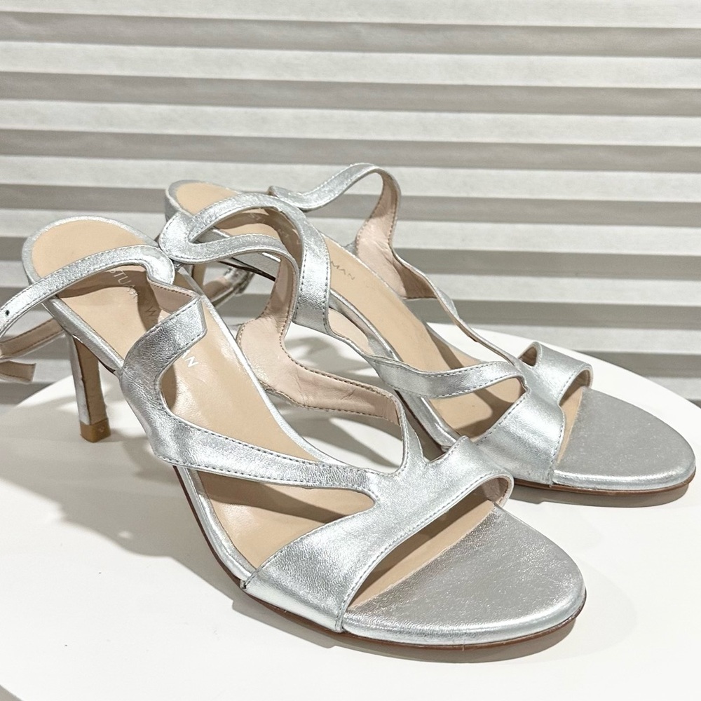 🌹STUART WEITZMAN🌹 Mariposa Silver Leather Sandals Size: 5 - Picture 6 of 16